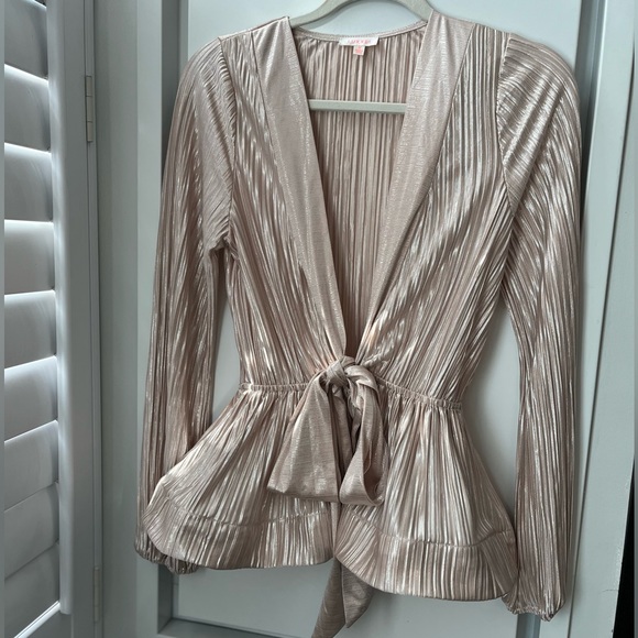 DiSCO Dreams Low Cut Iridescent Top 🪩💖 - Picture 1 of 2